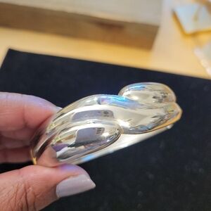 SALE! Vintage Silvertone Clamp Bracelet • Thick n Juicy • Unsigned